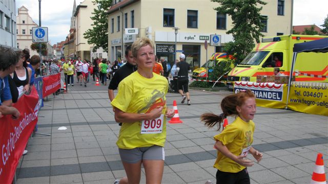 ../Images/BenefizlaufMerseburg2011 (2).jpg